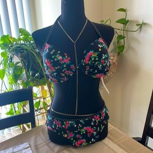 Venus NWT Bikini size 14 🏝️☀️